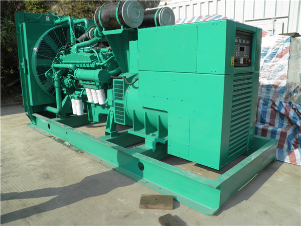 铜官发电车出租-柴油发电机组在使用的过程中应该做好哪些防护工作